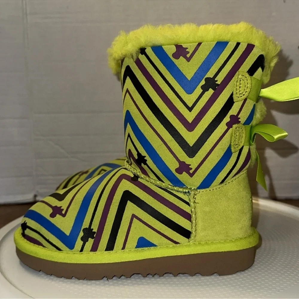 🆕UGG Bailey Bow II Galactic Print Boots